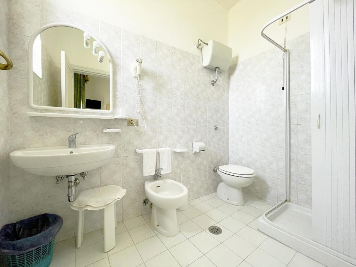Hotel Reginella Сант-Агата-суй-Дуе-Гольфі Екстер'єр фото