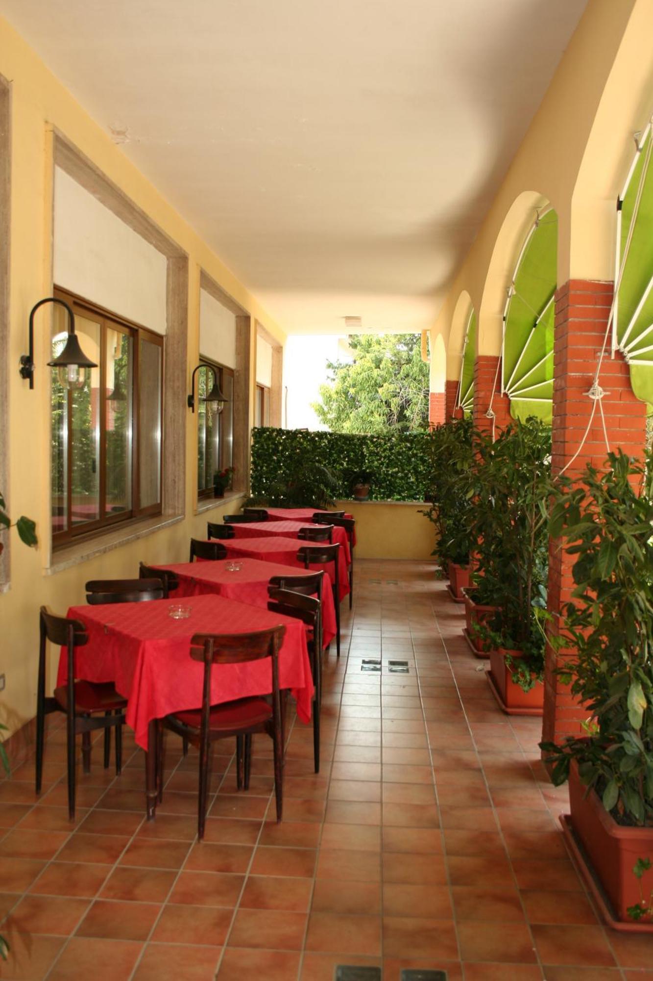 Hotel Reginella Сант-Агата-суй-Дуе-Гольфі Екстер'єр фото
