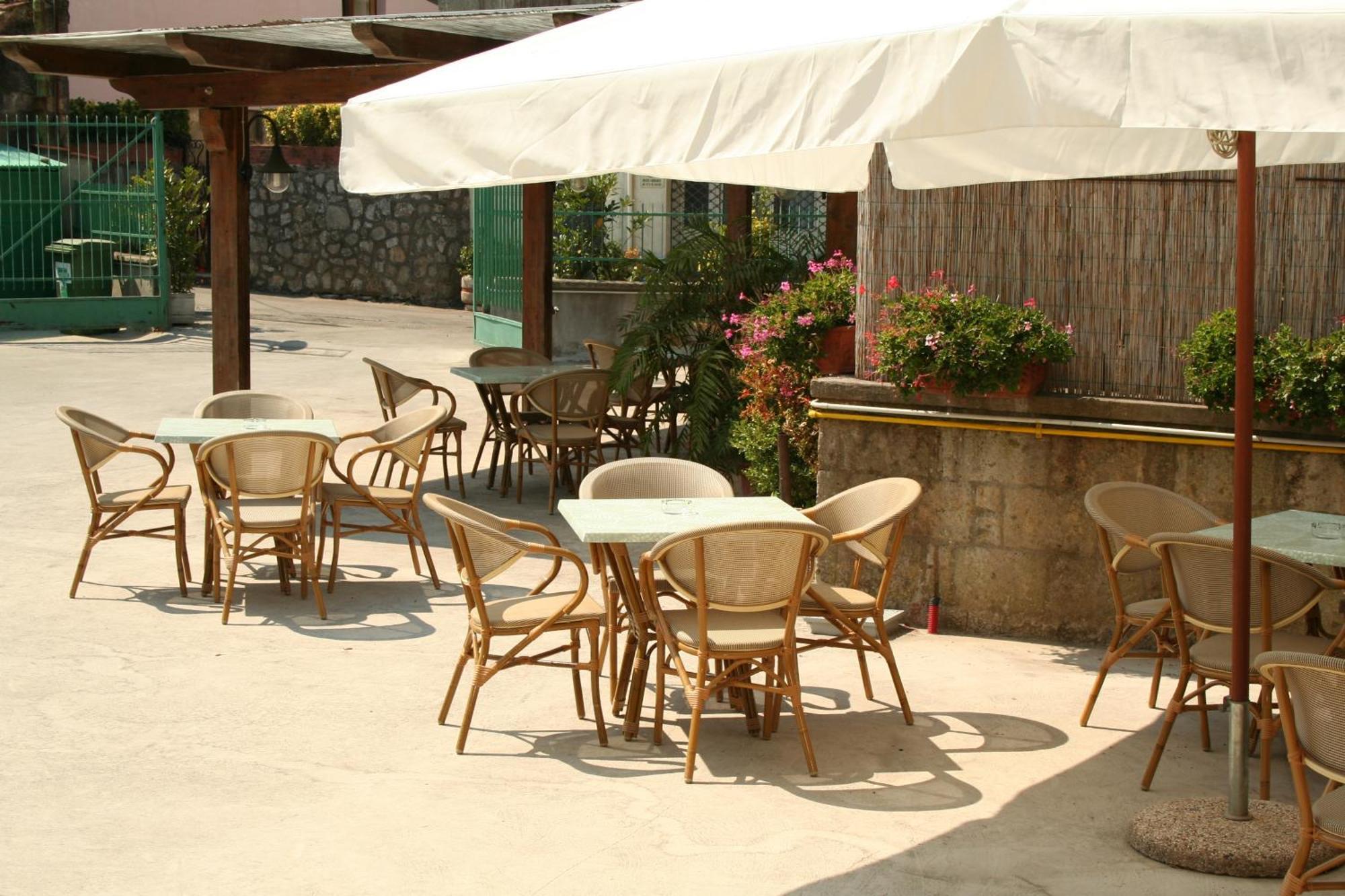 Hotel Reginella Сант-Агата-суй-Дуе-Гольфі Екстер'єр фото